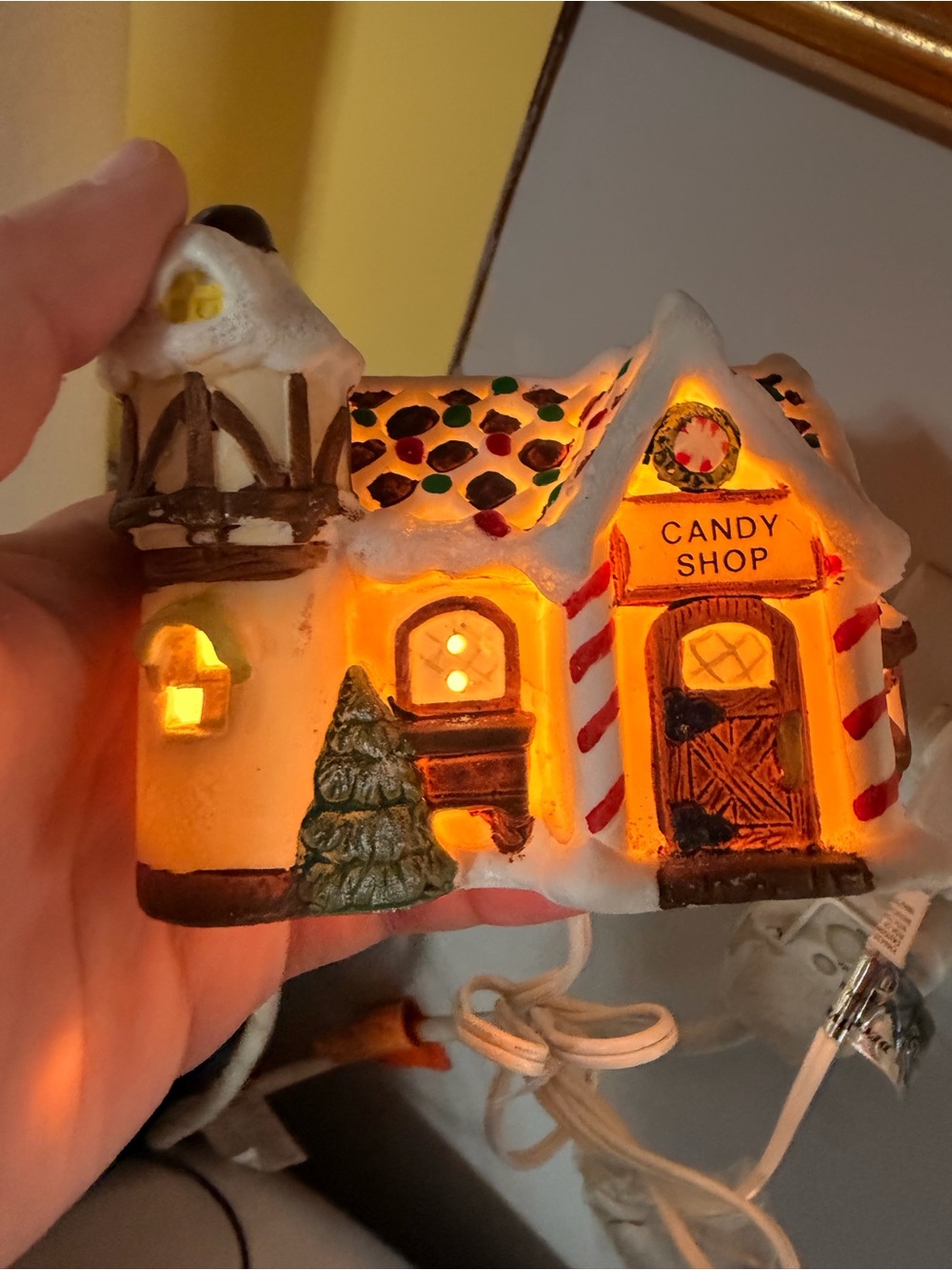 Holiday Candy Shop Ceramic Light – White and Green